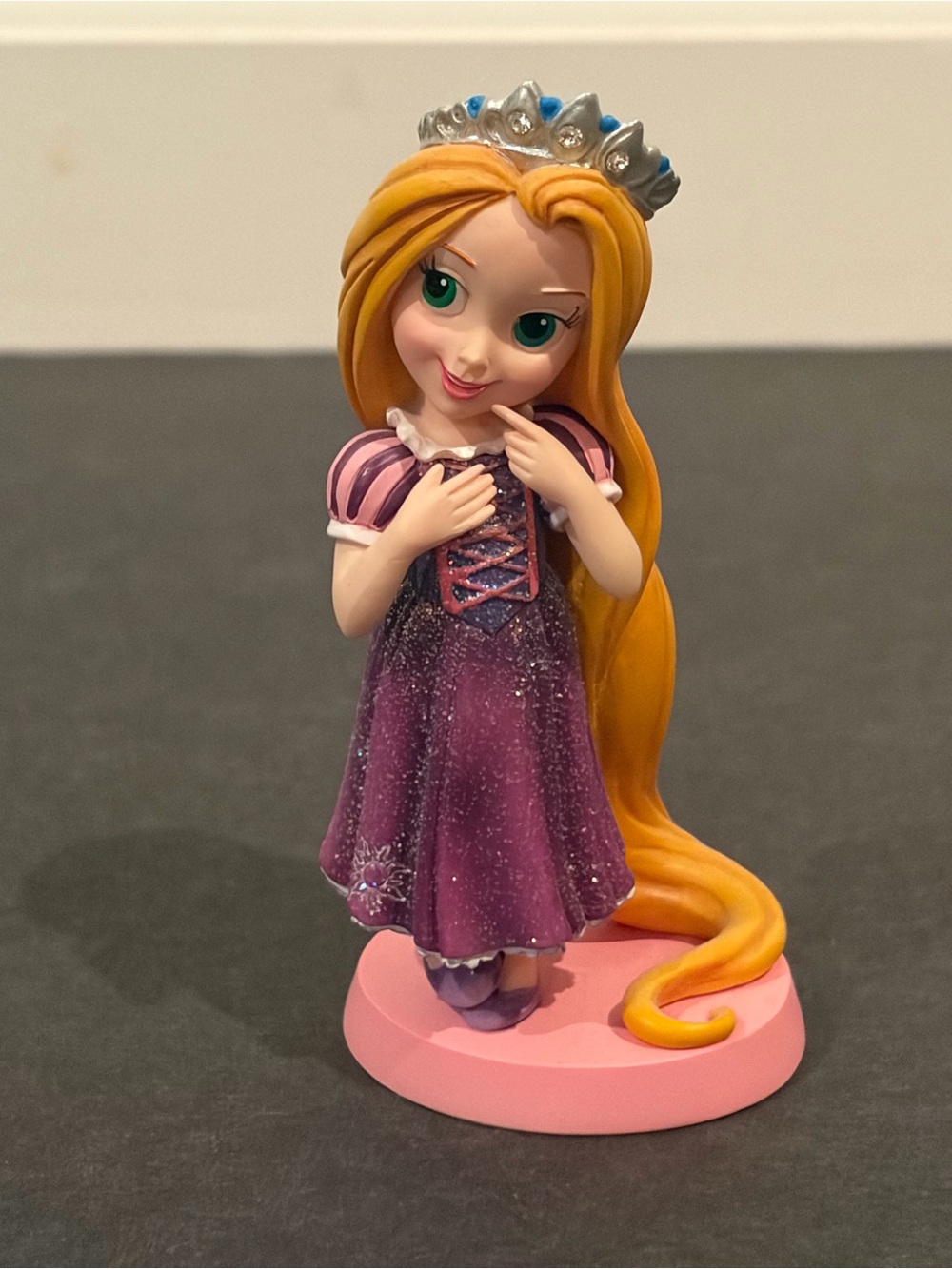 Disney Showcase Enesco Rapunzel Little Princess Figurine Tangled